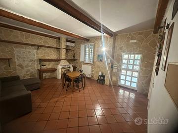 Villa semi indipendete vicinanze  ipercoop