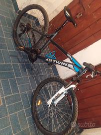bicicletta Btwin