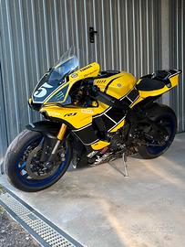 Yamaha r1 2019