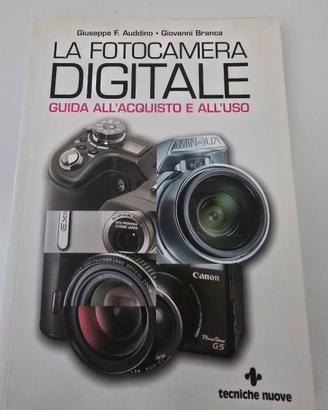Libro fotocamera digitale