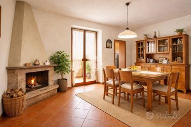 CASA SEMINDIPENDENTE A MONSUMMANO TERME