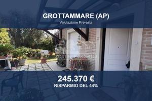 Immobile in asta di 125 m² con box auto a Grottamm