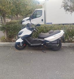 Kymco Xciting 300i