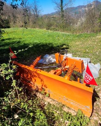 Spartineve con attacco per caricatore frontale