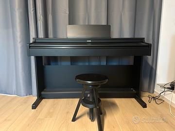Pianoforte Yamaha Arius YDP-165