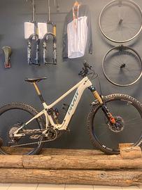 Pivot Shuttle AM Pro X0 Taglia M