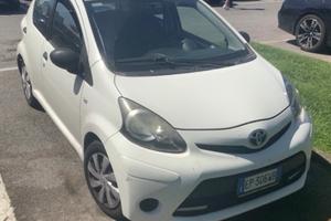 Toyota Aygo 1.0 12V VVT-i 5 porte Active Connect