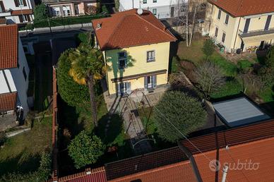 VILLA SINGOLA A CASTELLANZA