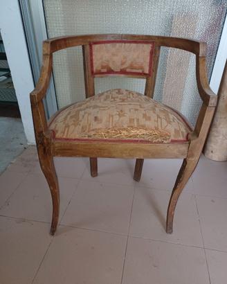 Sedia a pozzetto antica