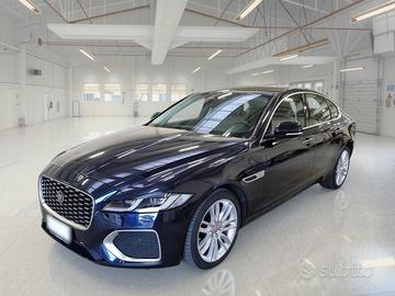 JAGUAR XF 2.0 250 CV SE AUTO 4 PORTE BERLINA