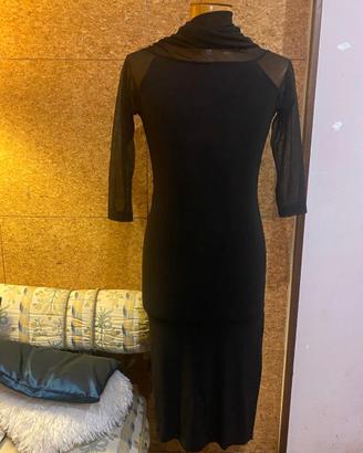 Vestito nero elegante da donna