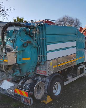 Autospurgo Isuzu 75Q.li  MORO