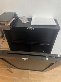 Tavolo/Scrivania pieghevole da parete - nuova