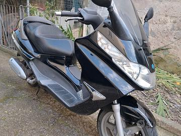 Piaggio X8 125 2004