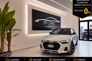 AUDI A1 citycarver 30 TFSI S tronic Admired