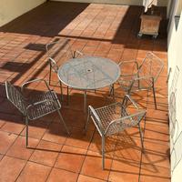 Tavolo e sedie EMU anni 60