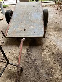 Rimorchio agricolo piano con ralla