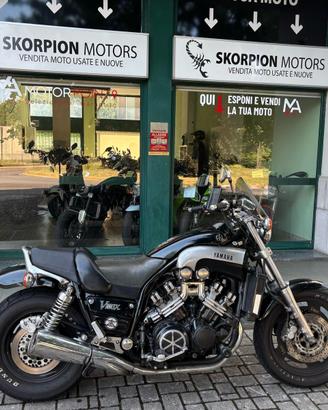Yamaha V Max 1200