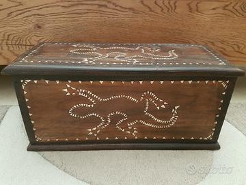 bauletto in legno portaoggetti