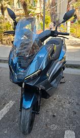 Come nuovo KL 300, pochi km fatti