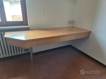 scrivania da lavoro artigianale