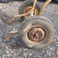 Assale con forcelle per carro agricolo