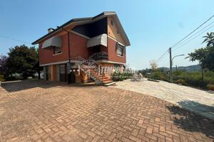 VILLA INDIPENDENTE