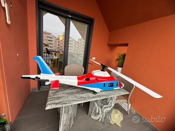 Elicottero Augusta A109E motore a scoppio