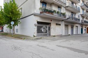 BOX A GIOIA DEL COLLE