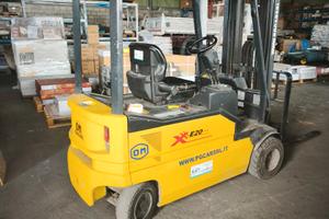 muletto elettrico OM XE20