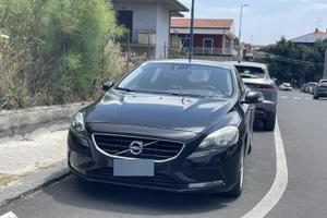 Volvo v40 automatica
