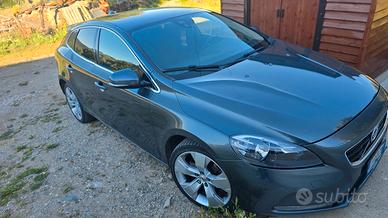 volvo v40 d3