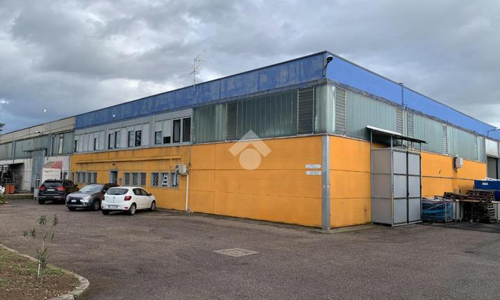 CAPANNONE A SAN GIOVANNI LUPATOTO