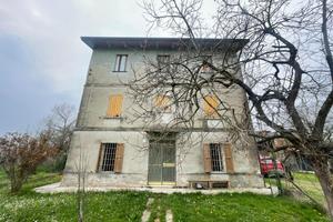 CASA SEMINDIPENDENTE A NOCETO