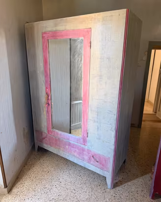 Vintage armadio con specchiera