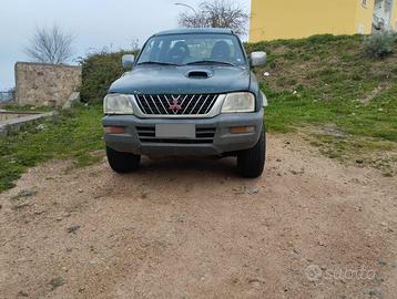 Mitsubishi l200