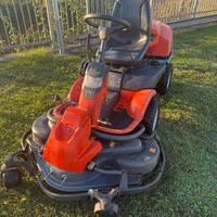 Trattorino Husqvarna R15V2