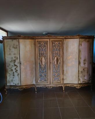Armadio in legno