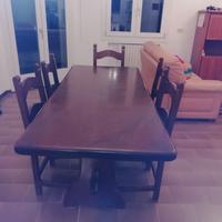 Tavolo grande legno massiccio più sei sedie