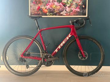 Trek Emonda SLR Ultegra Di2 12v + Aeolus RSL37