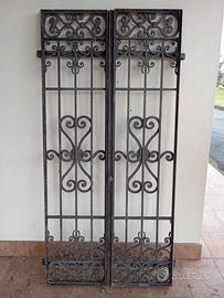 porta cancello ferro battuto antico