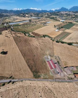 Terreno più capannone in acciaio
