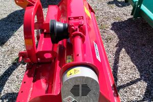 Trincia Faustini 200 con mazze e cinghie nuove