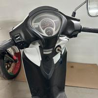 Scooter 125 kymco people