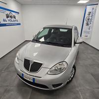 Lancia Ypsilon 1.2 Argento - NeoPatentati