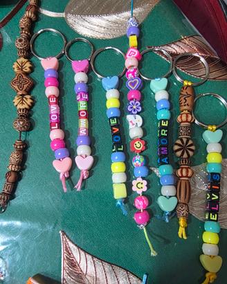 Portachiavi e braccialetti