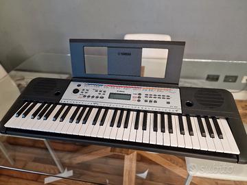 Tastiera Yamaha YPT-255 (Nera)