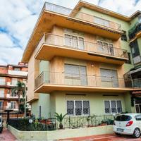 Trilocale con balcone vista mare e posto auto