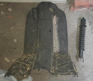 Scudo plastica e ammortizzatore paggio nrg energy