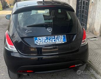 Lancia Y
